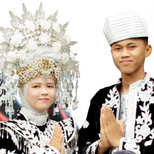ดาวน์โหลดและฟังเพลง Ratok Anak Tingga พร้อมเนื้อเพลงจาก Nada Jacky