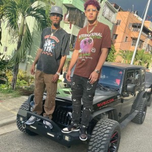 Listen to Te me virate (feat. Rc La Sensación) (Explicit) song with lyrics from Flacodby