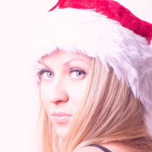 Dengarkan lagu All I Want for Christmas Is You (Cover) nyanyian Gemma dengan lirik