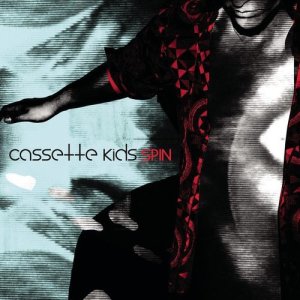 ดาวน์โหลดและฟังเพลง Spin พร้อมเนื้อเพลงจาก Cassette Kids