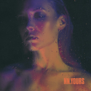 ดาวน์โหลดและฟังเพลง Yours พร้อมเนื้อเพลงจาก Now, Now
