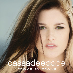 收聽Cassadee Pope的Wasting All These Tears歌詞歌曲