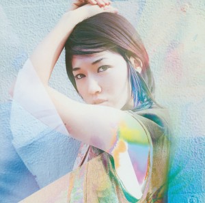 ดาวน์โหลดและฟังเพลง Present พร้อมเนื้อเพลงจาก BONNIE PINK