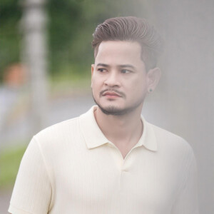 Album បន្លាលួលជាយដែន from 