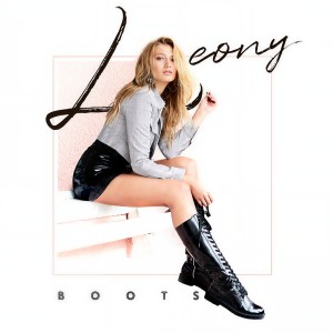 ดาวน์โหลดและฟังเพลง Boots พร้อมเนื้อเพลงจาก Leony