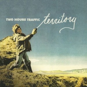ดาวน์โหลดและฟังเพลง Noisemaker พร้อมเนื้อเพลงจาก Two Hours Traffic