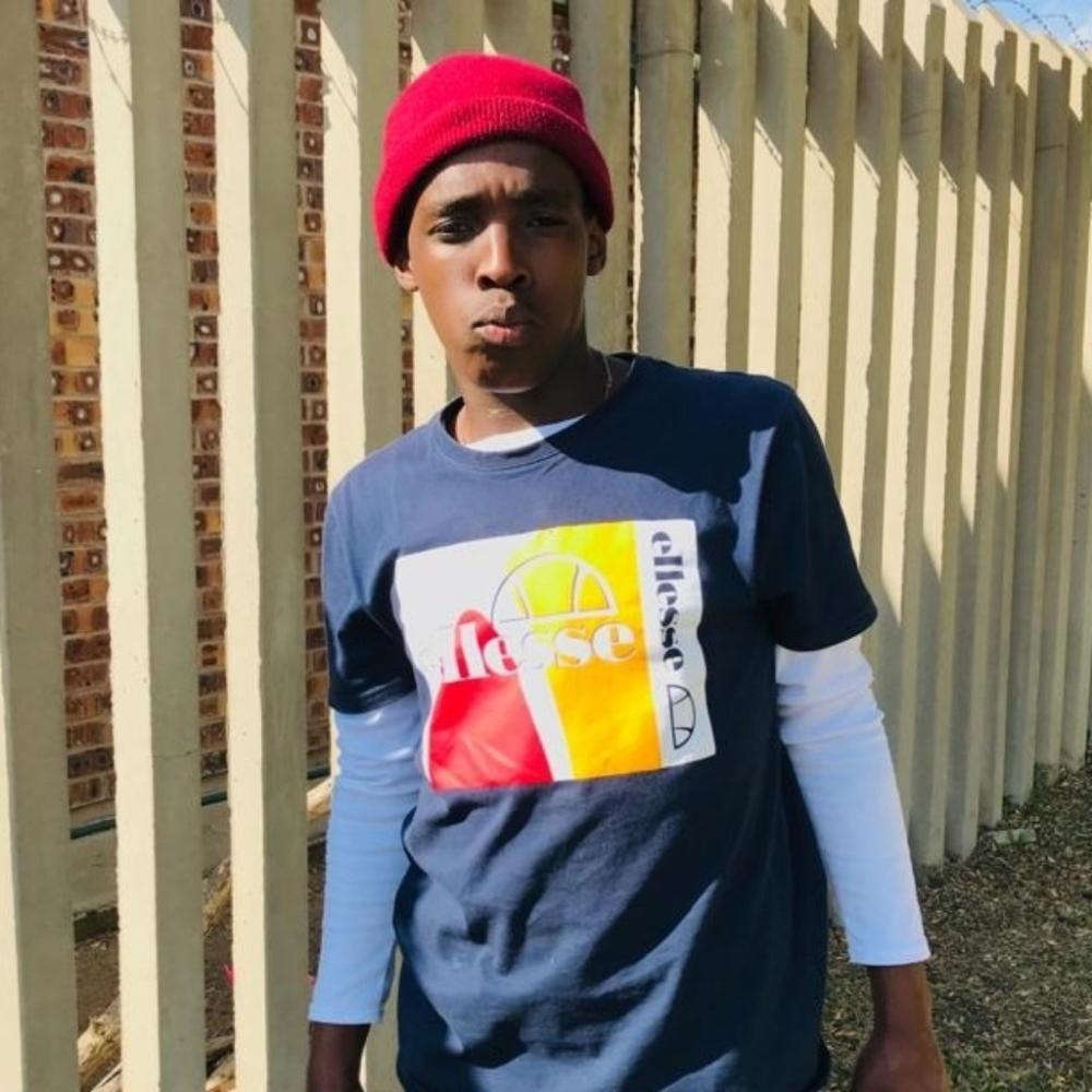 Lom'thwalo Uyangesinda (feat. Young Blaq)