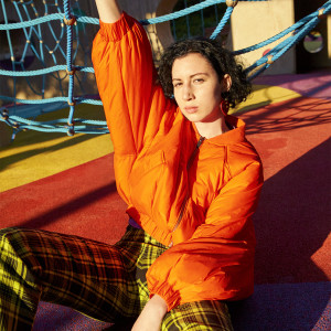 ดาวน์โหลดและฟังเพลง TALK DEEP พร้อมเนื้อเพลงจาก E^ST