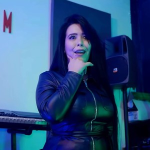 收听Cheba Nour的Yabgholi Sbitar Yatmanawli Parloir歌词歌曲