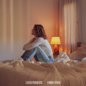 Listen to Corro Atrás song with lyrics from Laura Padaratz