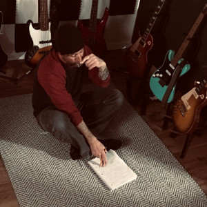 default playlist img