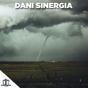 Listen to White Storm song with lyrics from Dani Sinergia