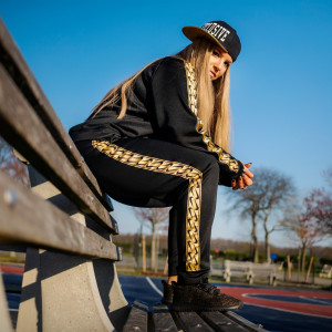 Dengarkan You Think You Know Me (Edited) lagu dari Danielle Black dengan lirik