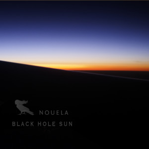 ดาวน์โหลดและฟังเพลง Black Hole Sun พร้อมเนื้อเพลงจาก Nouela