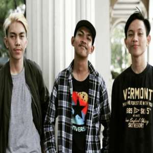 Dengarkan Penantian lagu dari Double Ab dengan lirik