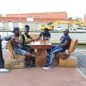 default playlist img