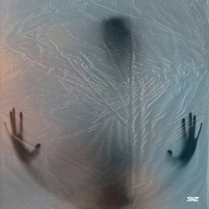 ดาวน์โหลดและฟังเพลง There พร้อมเนื้อเพลงจาก Sneezy