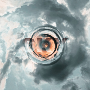 收听Alion Curly的Sky歌词歌曲