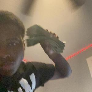 ดาวน์โหลดและฟังเพลง Designer Down (Explicit) พร้อมเนื้อเพลงจาก JFree