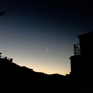 Listen to 후회 (With 동관) song with lyrics from 정우