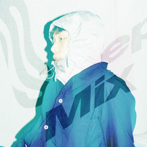 收听George的Swimming pool (Sleep Mix)歌词歌曲