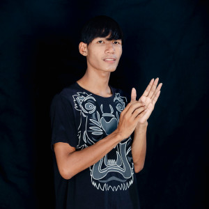 Album ខ្ញុំដើរចេញពីផ្ទះ from NET THE BEATs