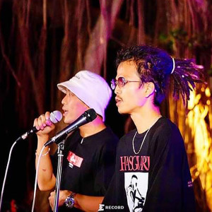 Listen to เหลืออยู่ไหม song with lyrics from BANKCHIN