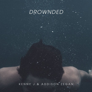 Dengarkan Drownded lagu dari Kenny J dengan lirik