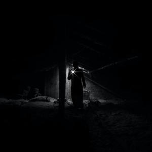 ดาวน์โหลดและฟังเพลง THE PREACHER พร้อมเนื้อเพลงจาก Vinod Varma