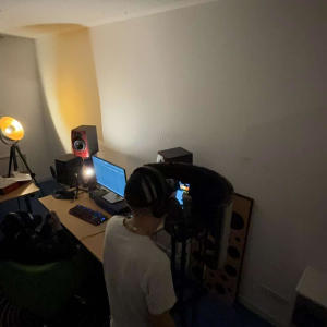 default playlist img