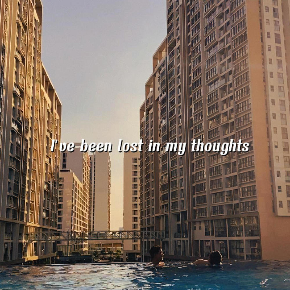 Lost in my thoughts (feat. Bumblebee) (Explicit)