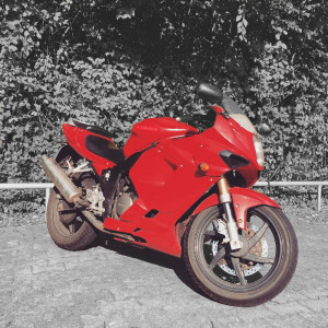 收听Watson的Hyosung歌词歌曲