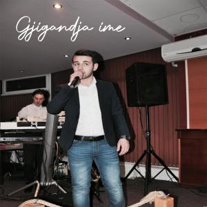 Dengarkan Gjigandja ime lagu dari Florian Dragusha dengan lirik