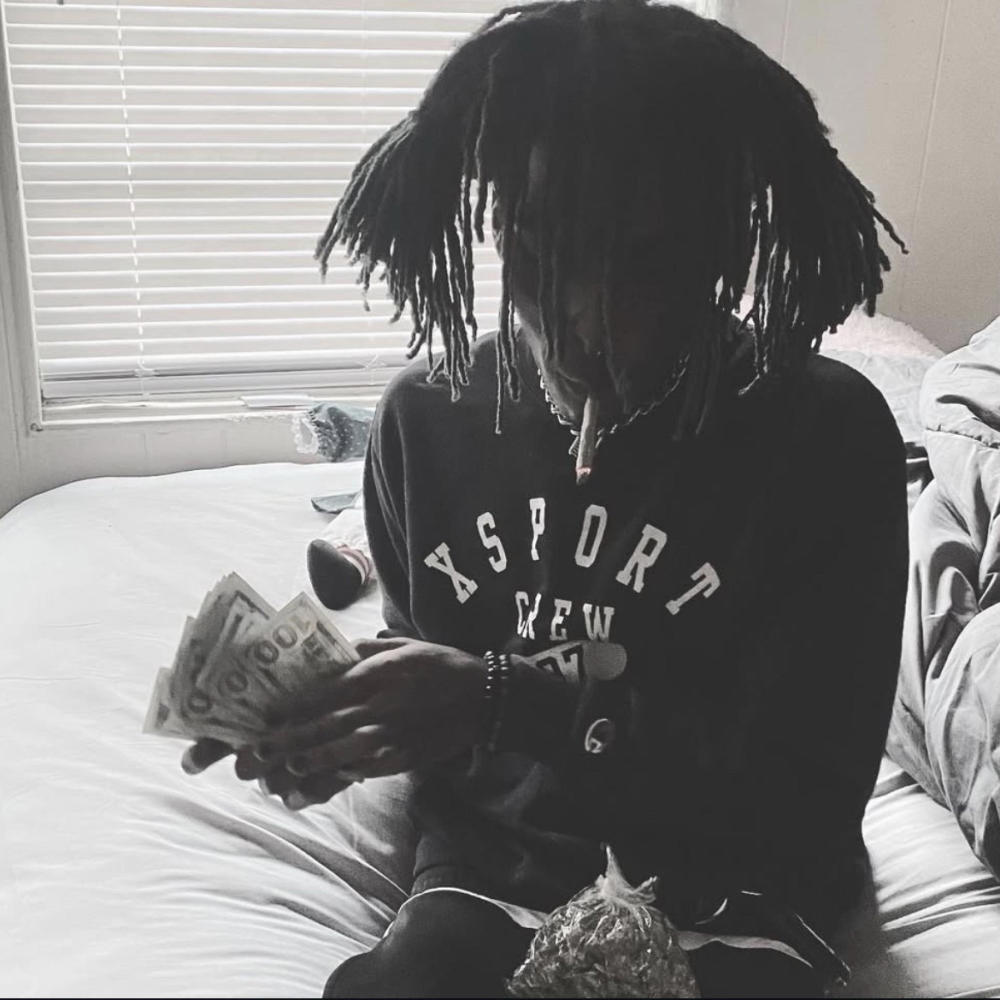 talkin to the faces on muh money (Explicit)