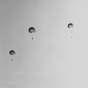 收聽STHLM Svaga的Winter Rhapsody歌詞歌曲