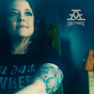 ดาวน์โหลดและฟังเพลง Girl Goin' Nowhere พร้อมเนื้อเพลงจาก Ashley McBryde