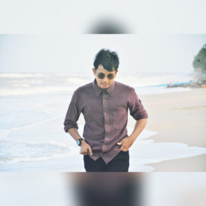 Listen to หัวใจมือสอง song with lyrics from เมนทอล