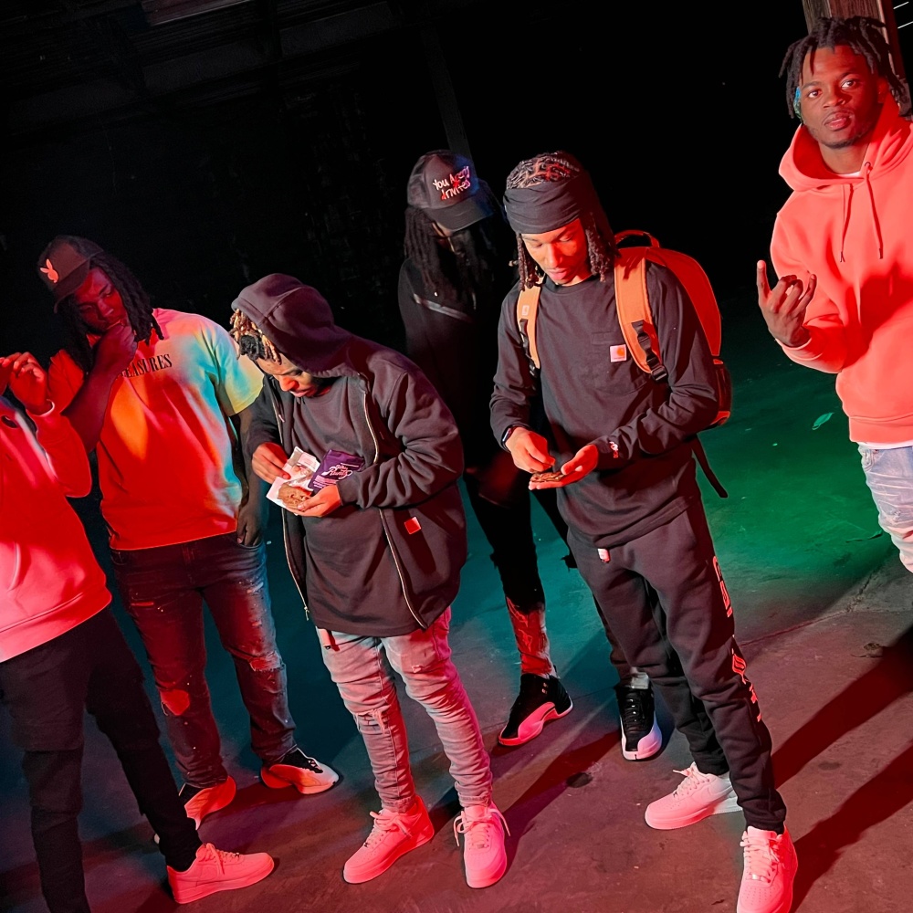 Bad Guyz (feat. Wawg Toonk) (Explicit)