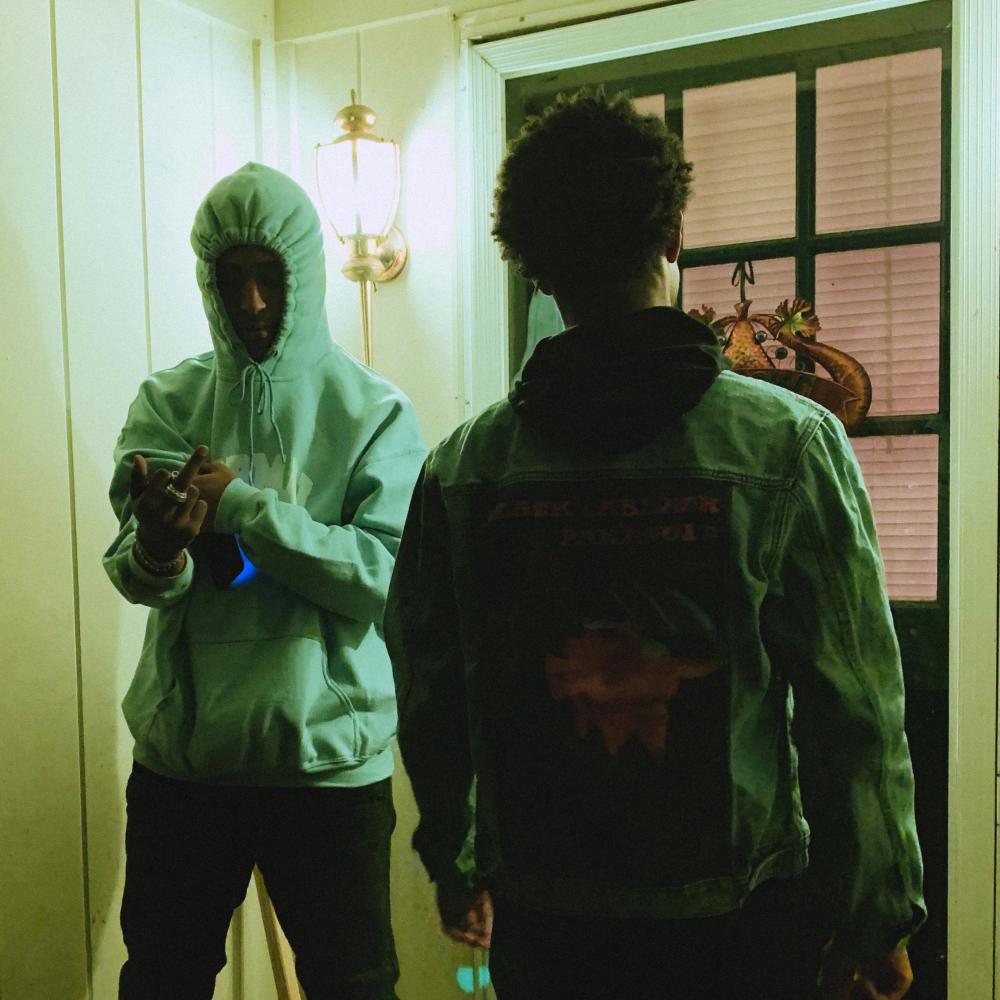 Watchin (feat. Iluvkxy) (Explicit)