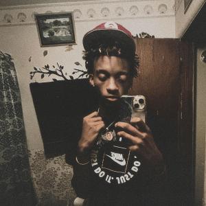 收聽Frxnzy的Runaway (Explicit)歌詞歌曲