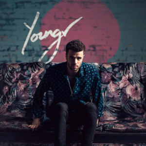 ดาวน์โหลดและฟังเพลง Out Of My System พร้อมเนื้อเพลงจาก Youngr