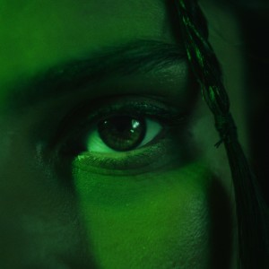 收听יסמין מועלם的משהו בשמיים歌词歌曲