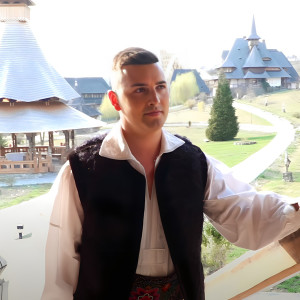 Listen to Spune-Mi Mie, Doamne (Priceasnă) song with lyrics from Ionuț Bledea