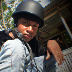 ดาวน์โหลดและฟังเพลง Panico (Explicit) พร้อมเนื้อเพลงจาก Francis Beats