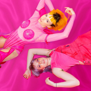 อัลบัม Play With Fire (feat. Frances Forever) ศิลปิน Tessa Violet