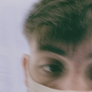 收聽sadeyes的hi hru (Explicit)歌詞歌曲