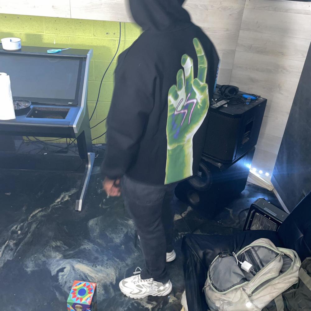 Alone (feat. Theonlysolodolo & OTR Zeezy) (Explicit)