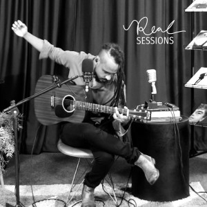 收聽Bruno Albert的Agora歌詞歌曲