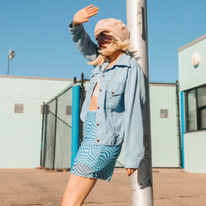 default playlist img