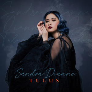 收聽Sandra的Tulus歌詞歌曲